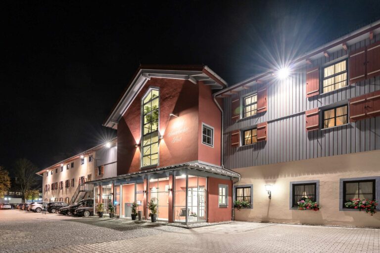 Hotel Sauerlacher Post München Außenansicht